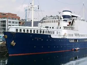 ホテル Floatel Diamond Princess